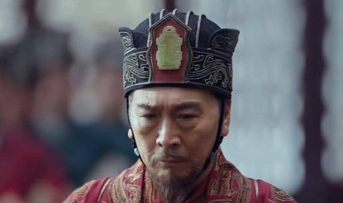 徐家部将不少,其中最具代表性的便是徐温的首席谋士严可求和心腹徐玠