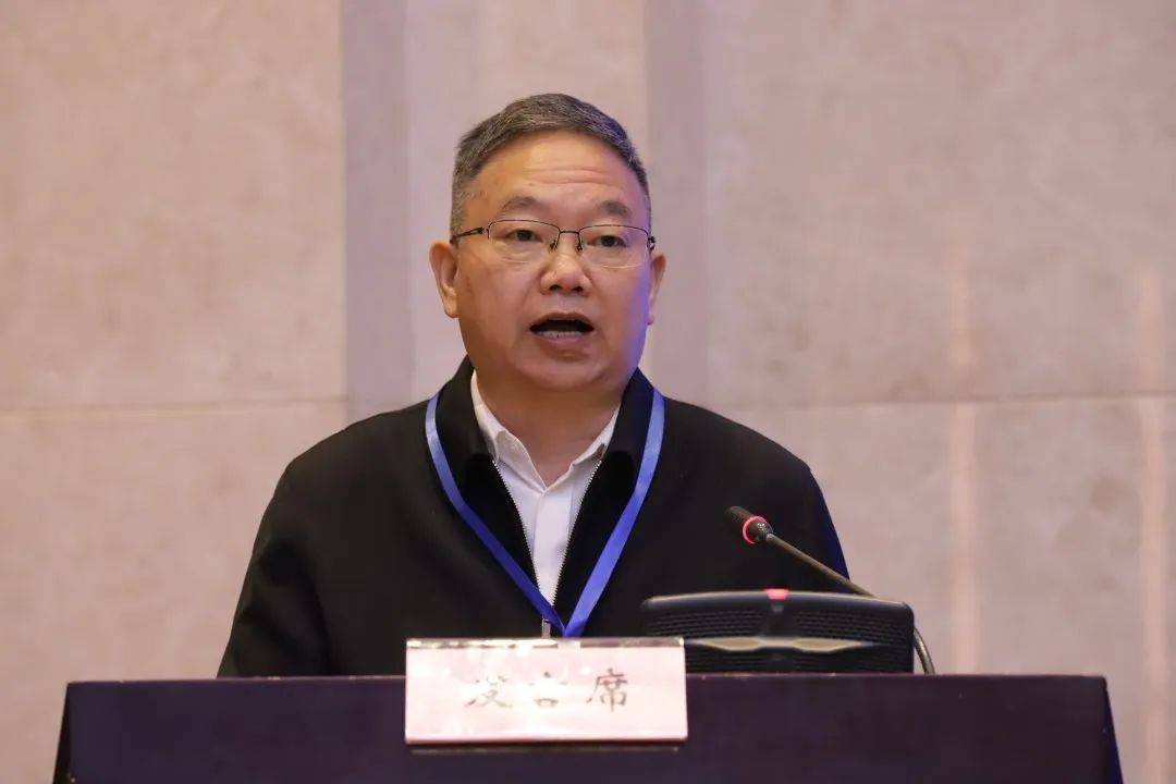 交流发言垫江第六中学学生家长代表夏万国交流发言图:市关工委 梁一楠