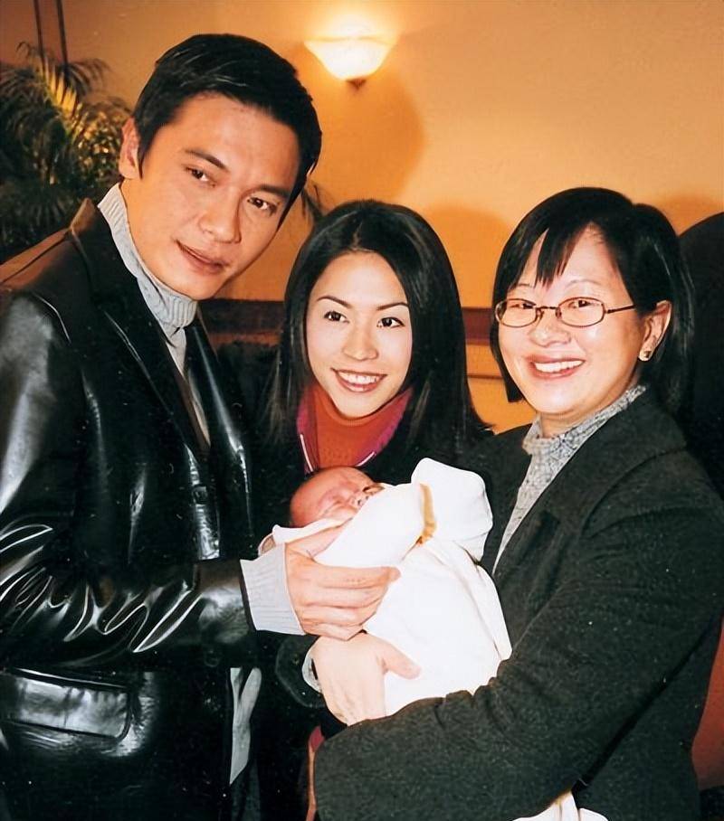 抛弃相伴22年"丑妻",娶漂亮女演员,罗嘉良欠方敏仪的太多了_苏岩_时候