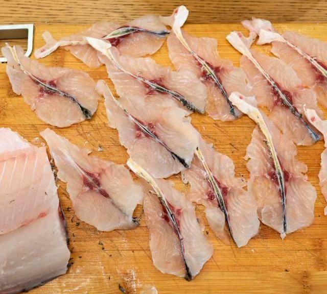 鱼肉_草鱼_鱼尾