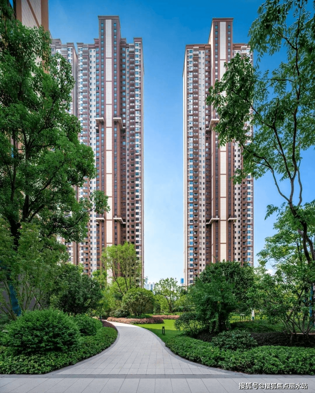 武汉中建铂公馆【首页】2023@【中建铂公馆】售楼处24小时电话 价格