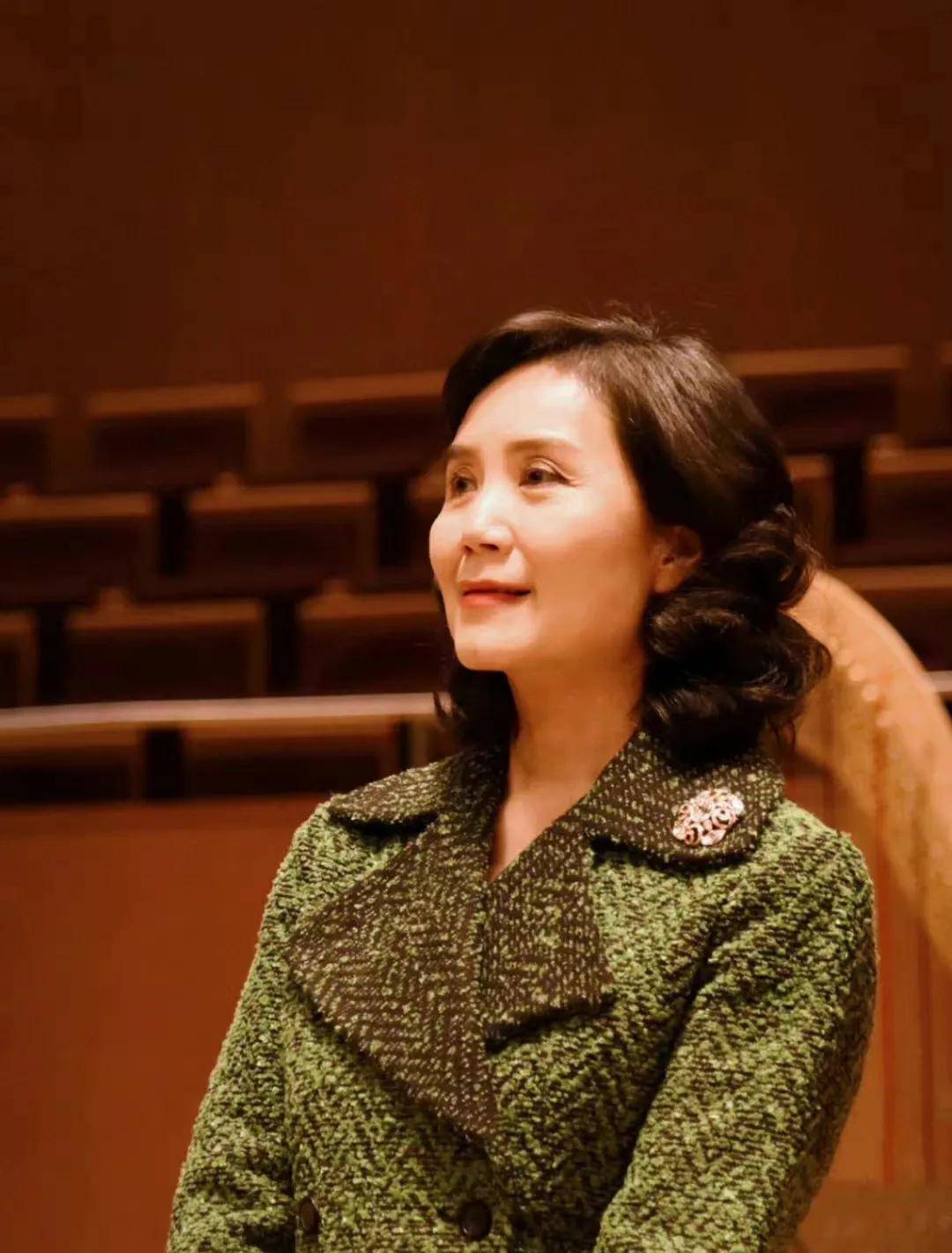 演员严晓频:嫁给初恋曾海,婚后生两子,如今她还好吗?