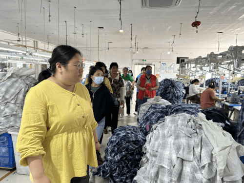 盱眙县艺之美墙绘公益服务所与盱城街道组织联合开展公益活动 (图2)