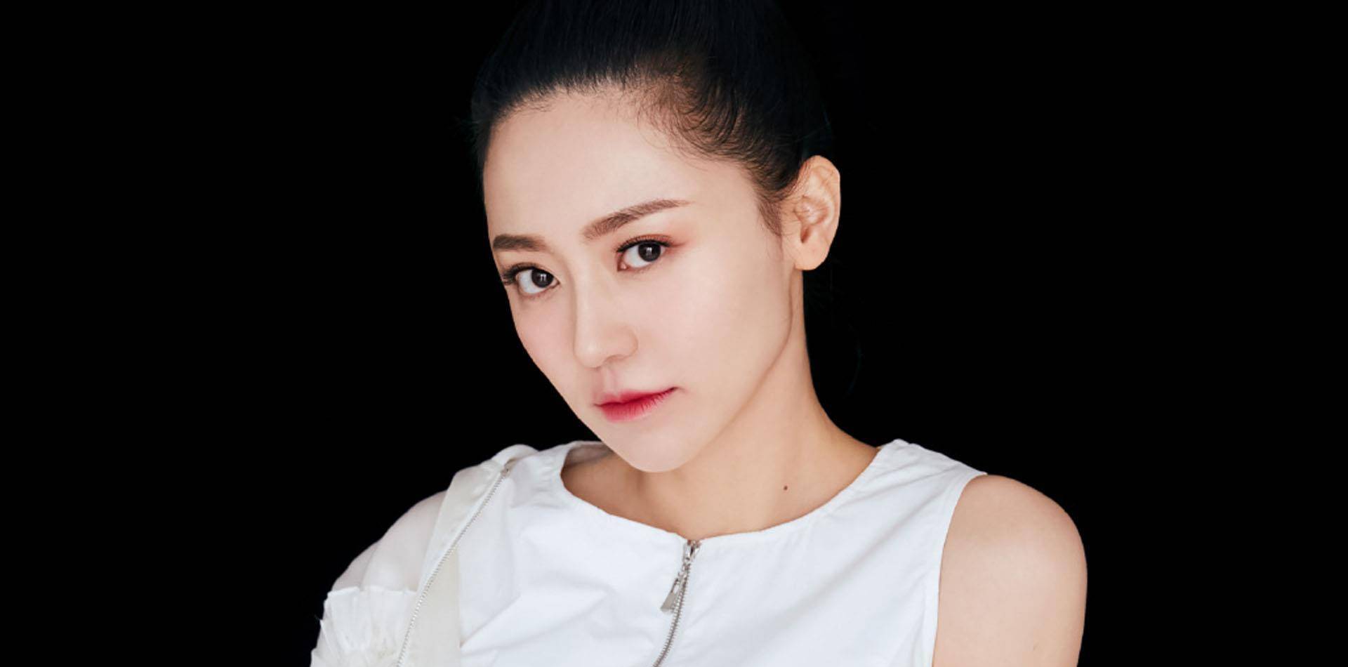 三,黄梦莹《三生三世十里桃花》这部剧基本都是嘉行的明星们,每个人的