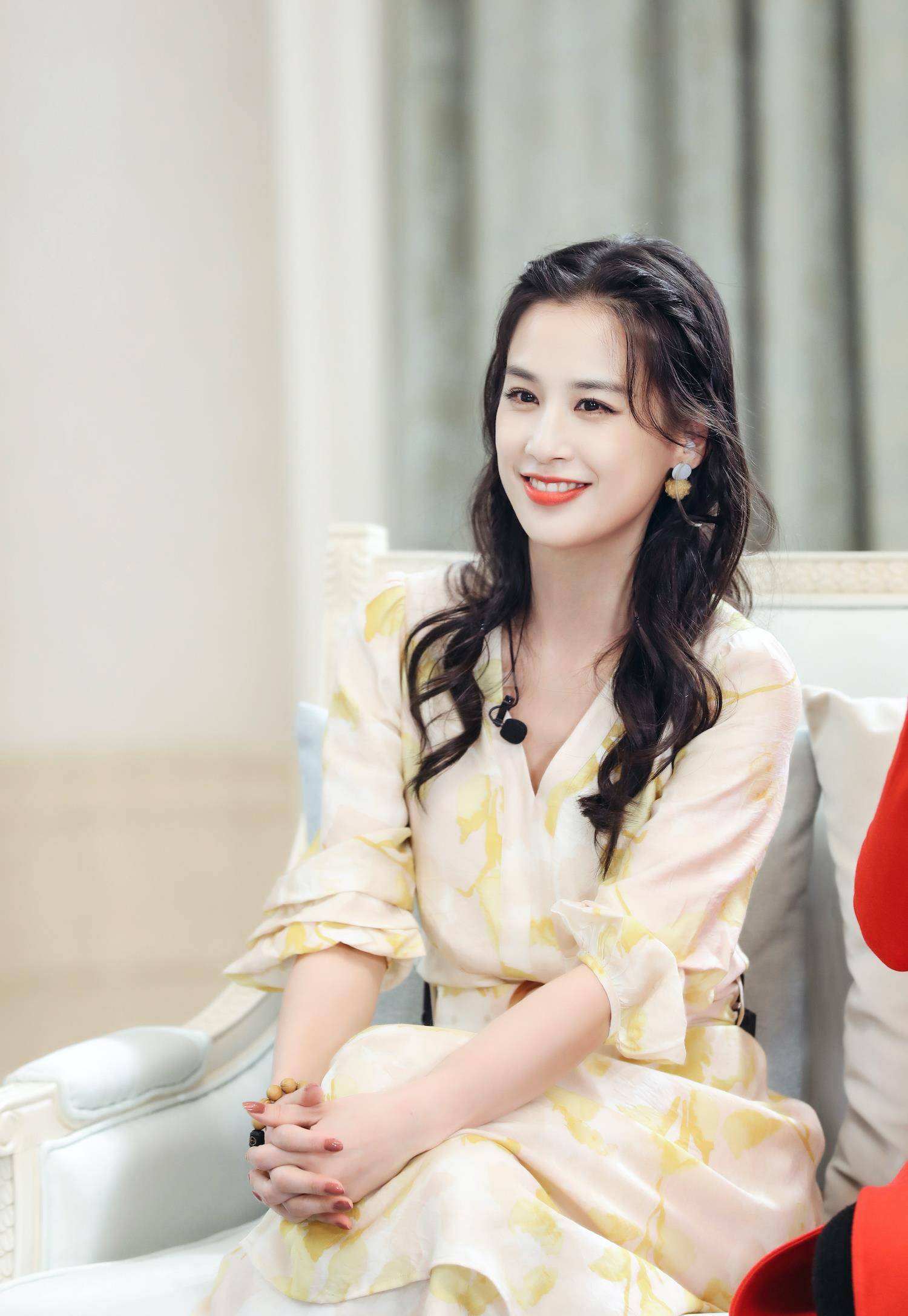 出道即巅峰,25岁嫁豪门,连生两子惹婆婆宠爱,网友:富贵人生_黄圣依