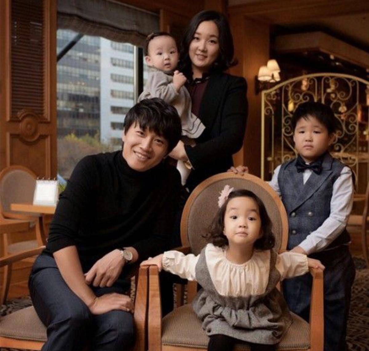 《非常主播》14年后的演员现状:小男孩的长相变样,车太贤的八卦