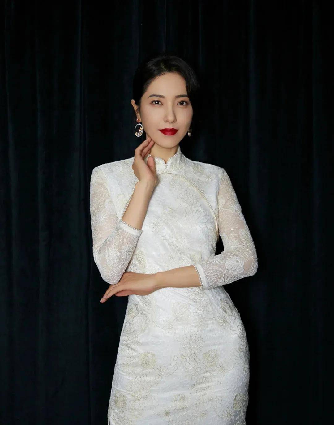 哪位女星旗袍造型美到你心里去了?评论区留言吧_女性_女明星_文化