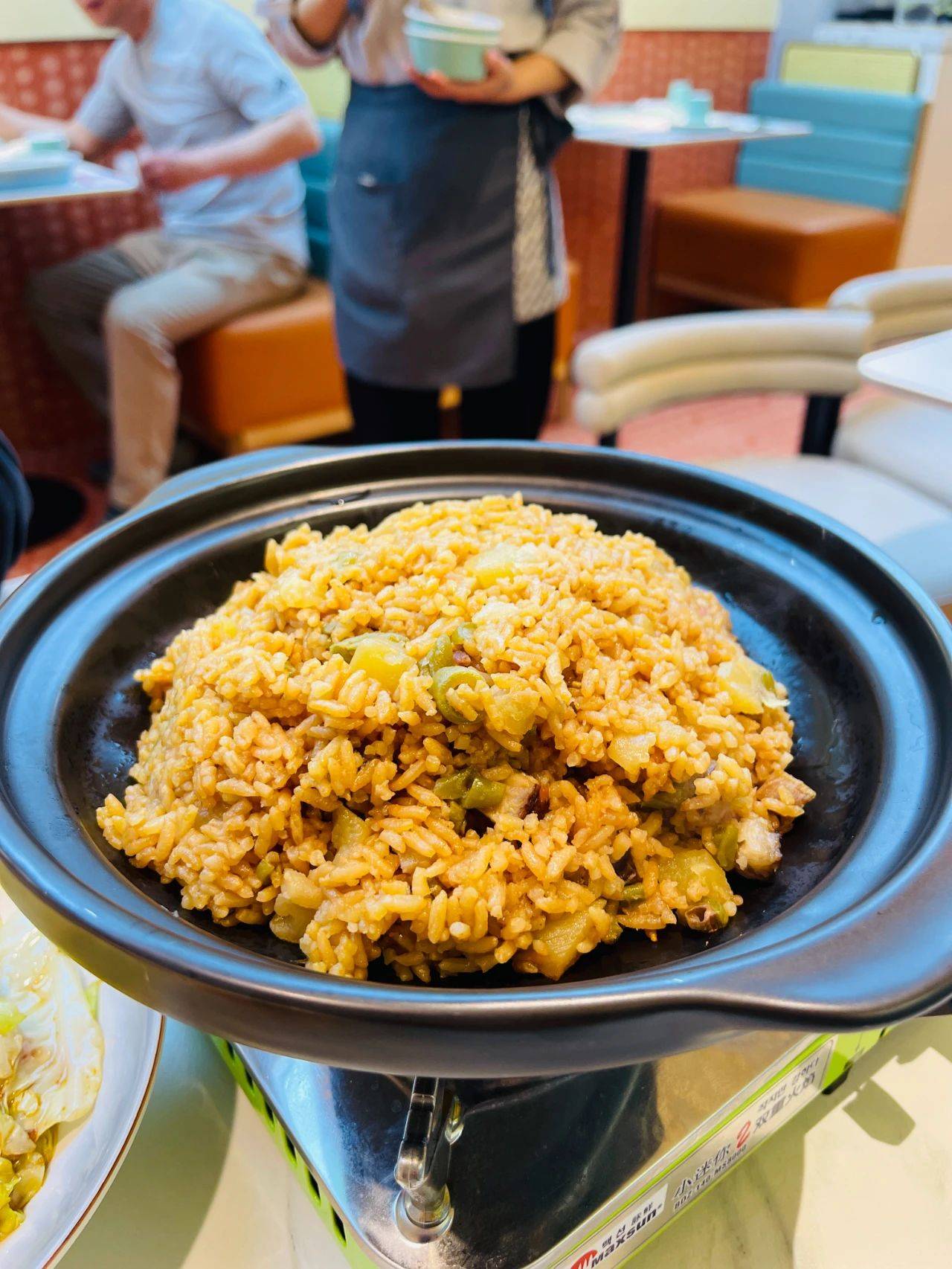 吃在大连-四川箜饭在大连可不多见沸腾水煮鱼宫保鸡丁都很下饭