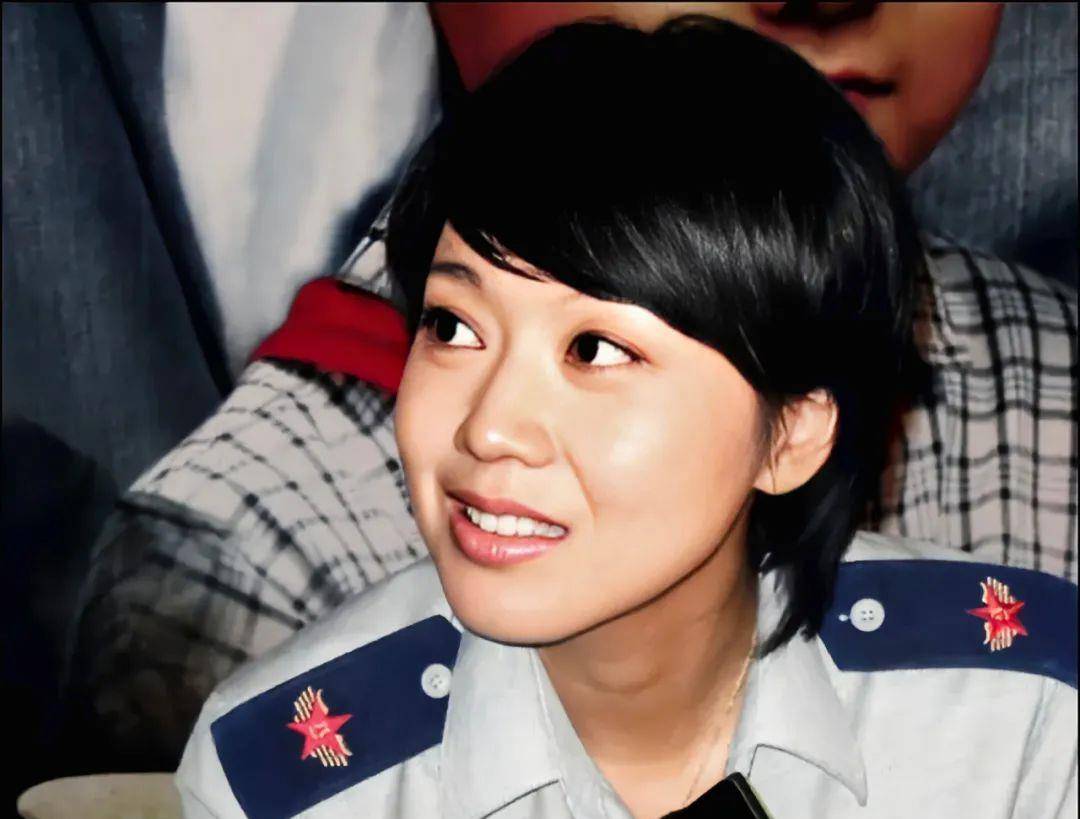 "佟掌柜"闫妮的大器晚成史,和被她收割的小鲜肉们_角色_感情_王启名