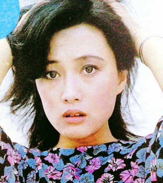 "消失"30年,一回归就翻红,她已走上了女演员的另
