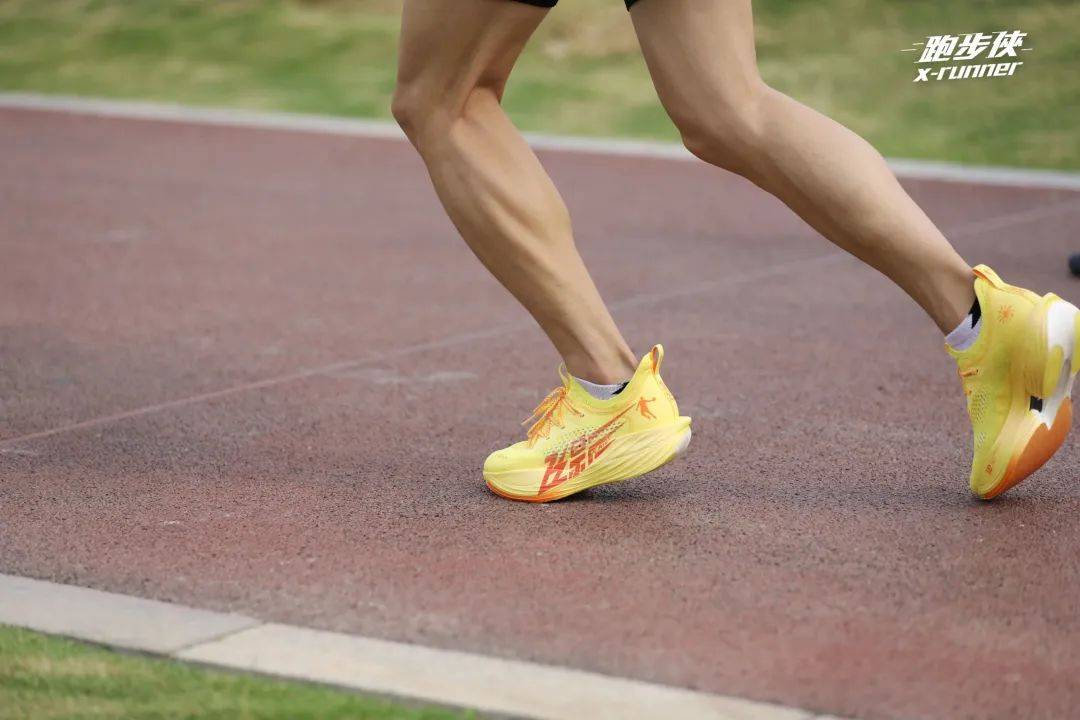 比强更强的飞影plaid,性能究竟如何?_跑鞋_材料_过程