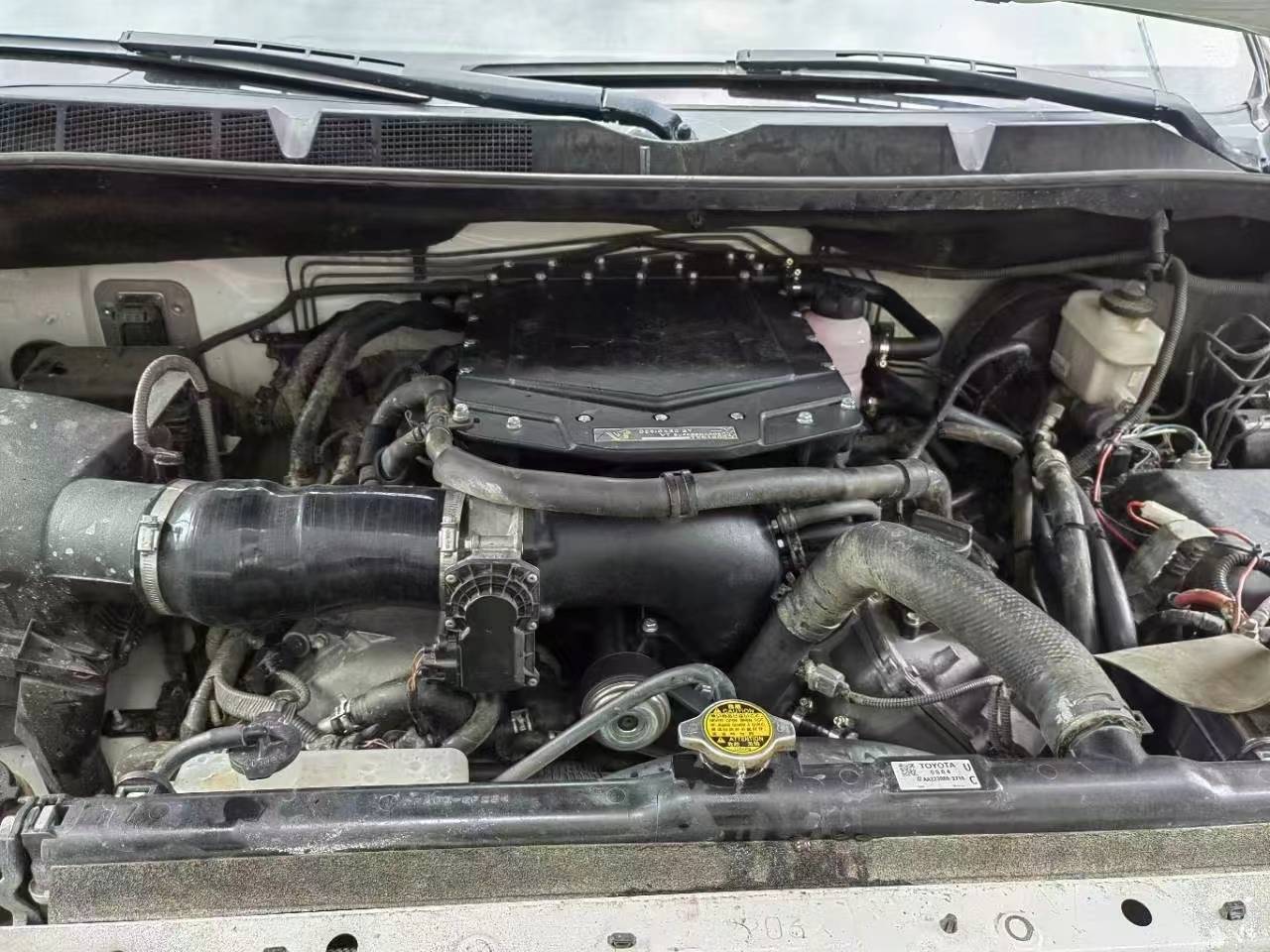 这款vt机械增压是针对丰田3ur v8发动机研发出的专车专用套件,做到了