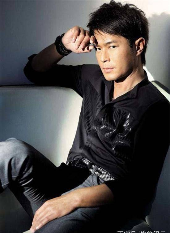 打败陈奕迅获"最喜欢歌手奖",古天乐:我拿奖是奇迹不是唱歌好_明星