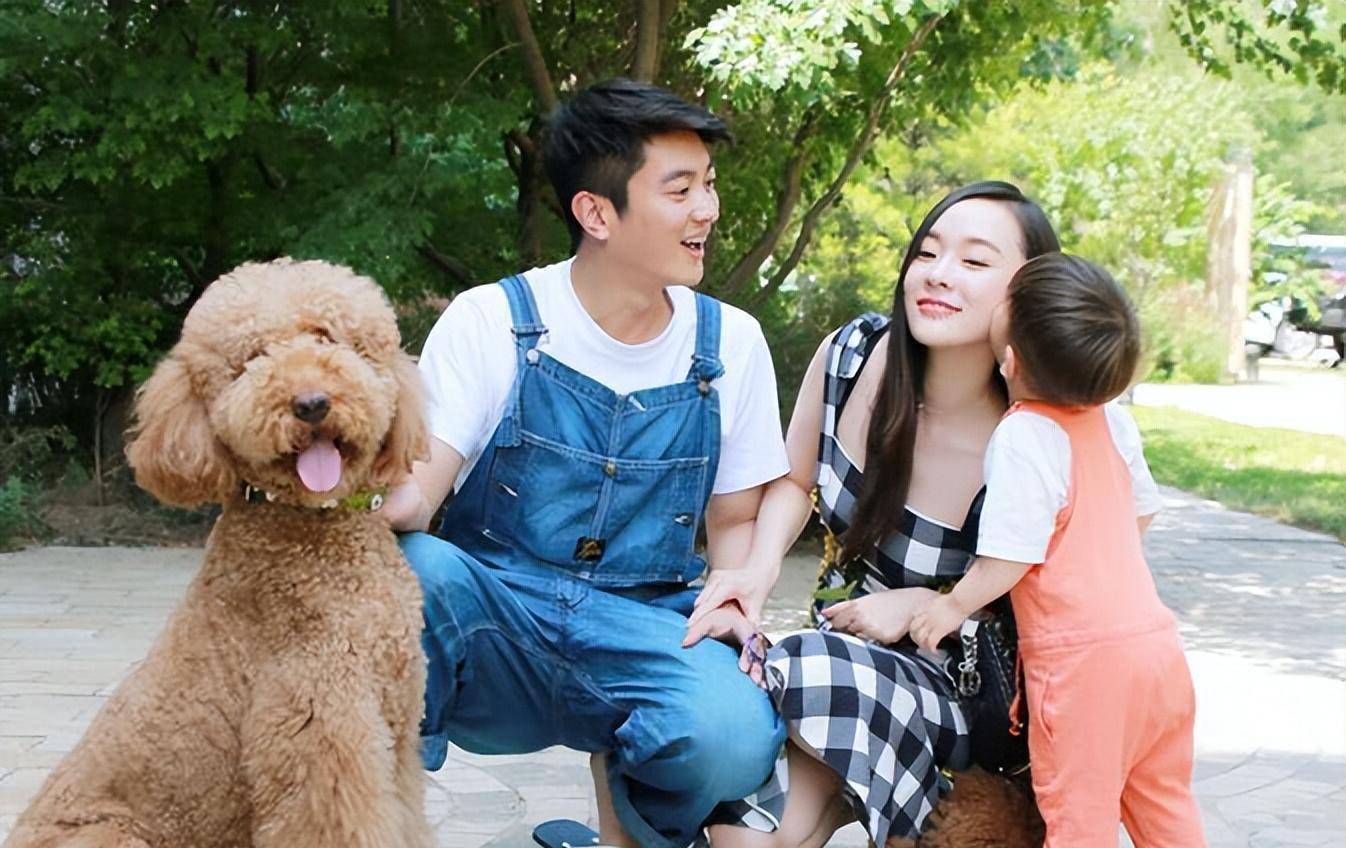 "京圈大小姐"霍思燕:出门乘坐私人飞机,一只宠物狗价值600万_杜江