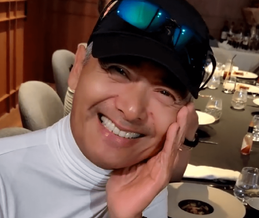 周润发生日获众星捧场,当妻子面索吻女星,袁咏仪皱眉嫌弃脸通红