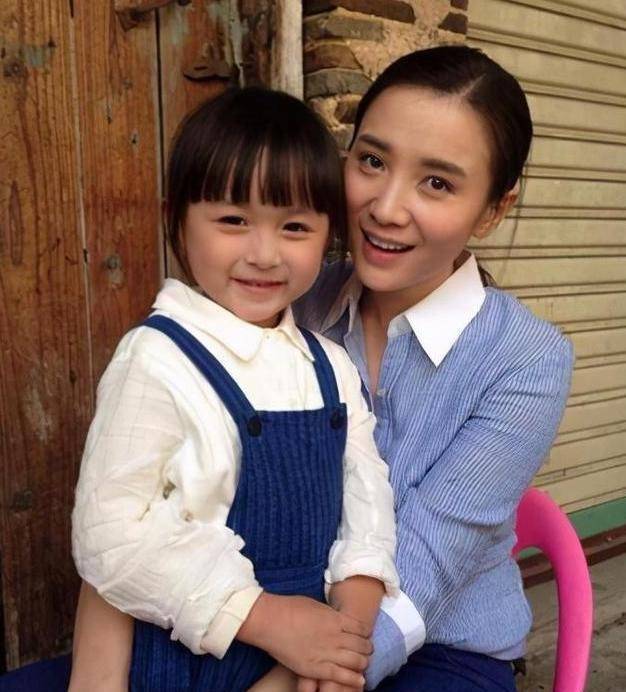 "小芈月"刘楚恬:因颜值高被"禁止整容",如今长成了这样_时候_父母