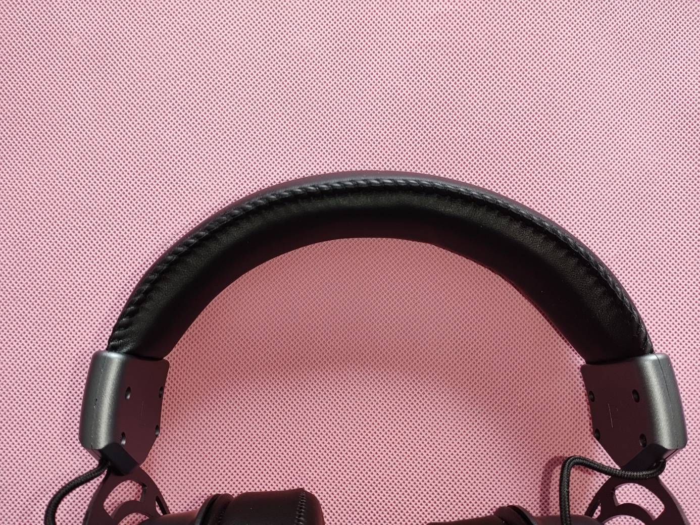 声光皆出色-雷柏VH800双模无线游戏耳机、VH10RGB支架套装评测