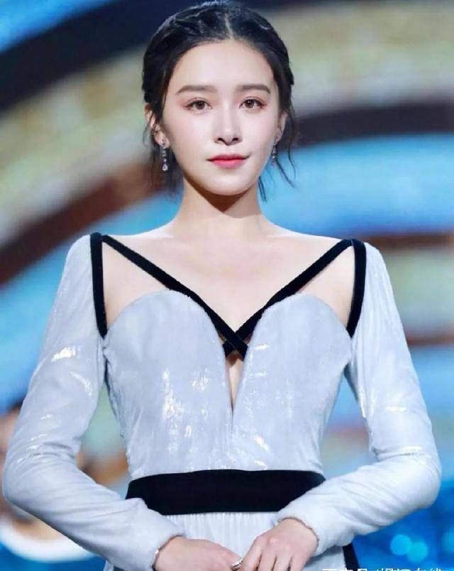 阚清子新恋情?张碧晨拉华晨宇炒作?_周游_团队_视频