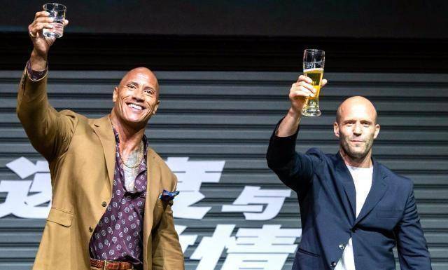 当《速度与激情:特别行动》上映的时候,大家在对道恩强森和杰森斯坦森