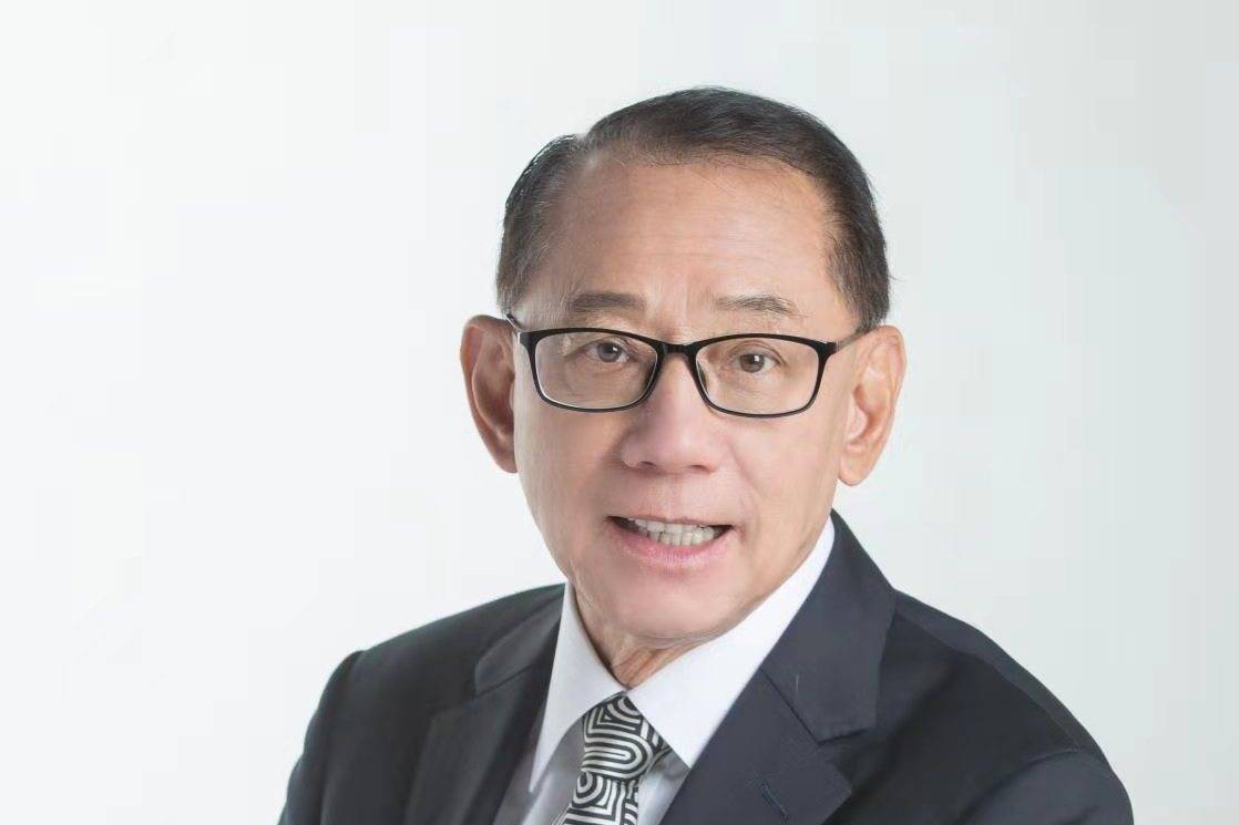 香港钟表大王,奋斗不息,爱心永驻_杨受成_发展_珠宝