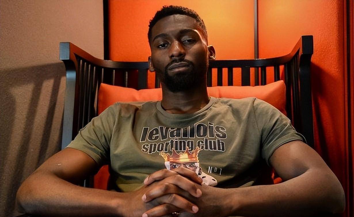 方便死敌进军mma!踢拳大神一统铁笼?_杜姆贝_比赛_佩雷拉