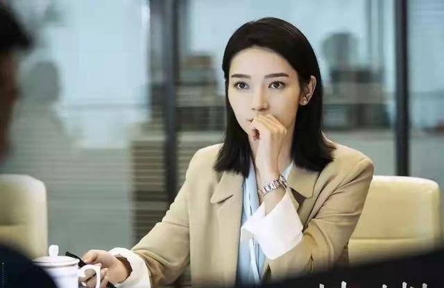 《暴风眼》苗霏:站在背叛的孤岛上,梦醒了,才发现路要靠自己走_贾长安