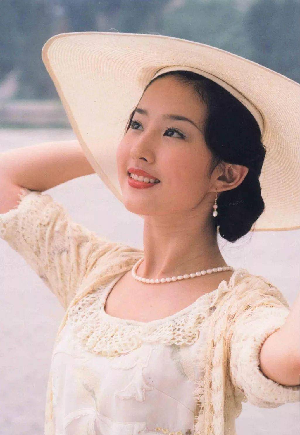 烽火佳人的有关名句,烽火佳人台词经典中文对照