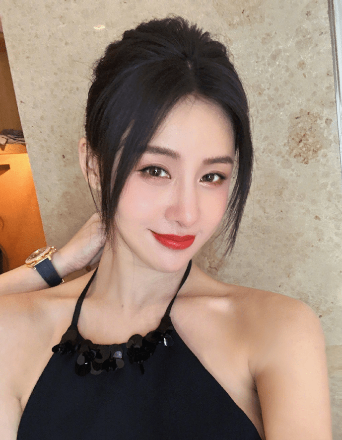 这部剧的男主丁一宇,就是一个韩国的演员,喜欢韩剧的朋友,应该对他并