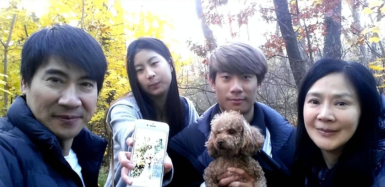 何家劲版《马永贞》播出24年,剧中演员境况差距大,多人已退圈_俞小凡