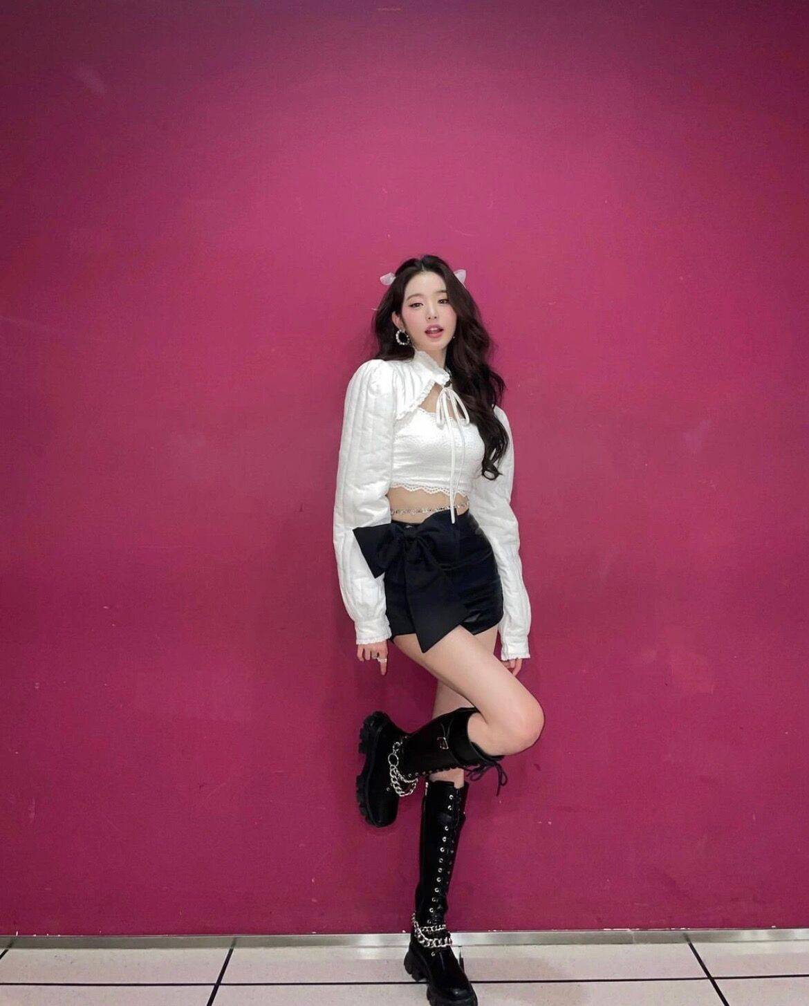 "女团风"怎么穿?张元英这样穿太飒了!_风格_少女_自然