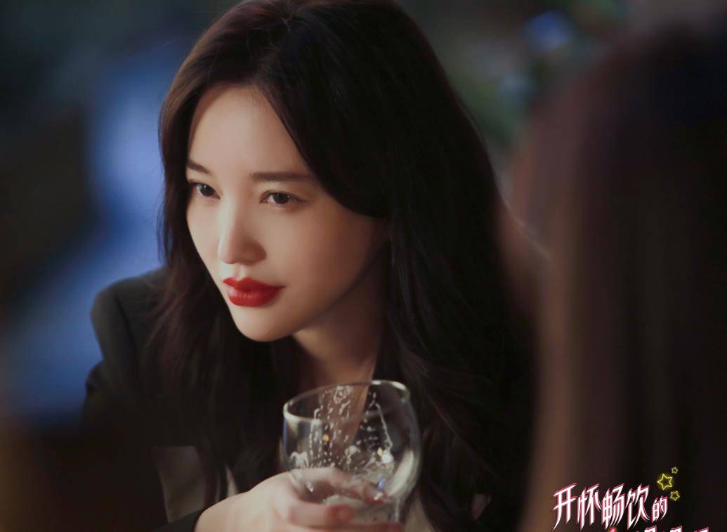 姐姐们》定档0428,三个女人一台戏,铁三角乘风破浪_瞿洋_郭欣婷_工作