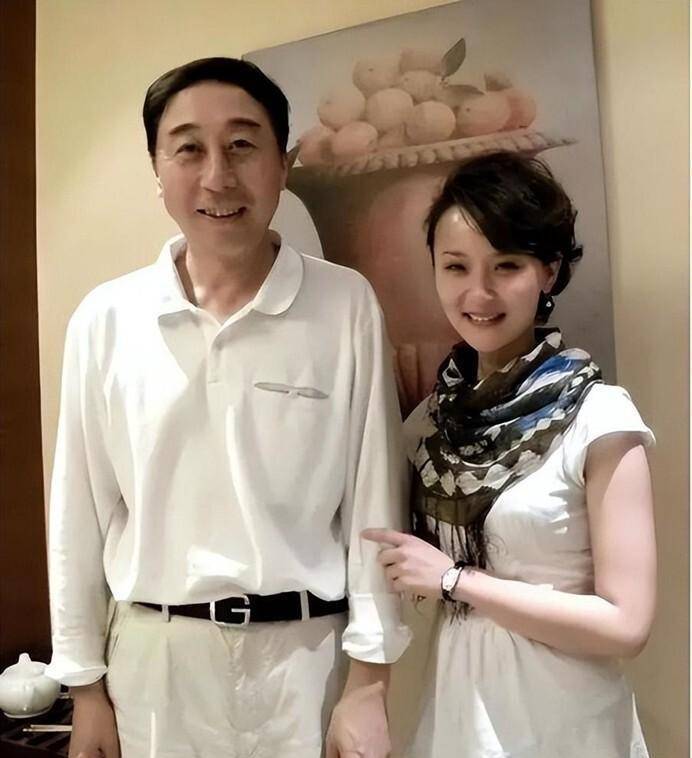 冯巩老婆多大图片