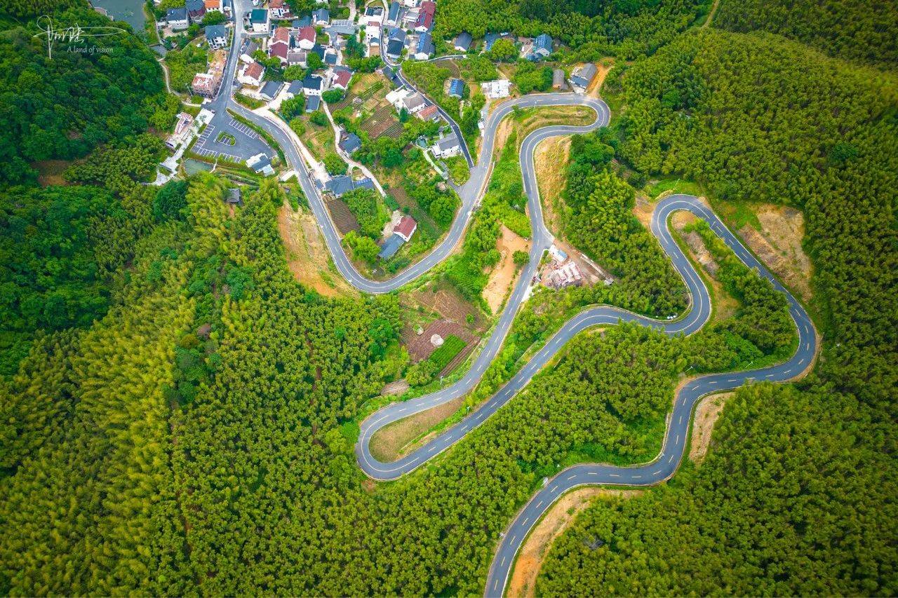 径山盘山公路图片