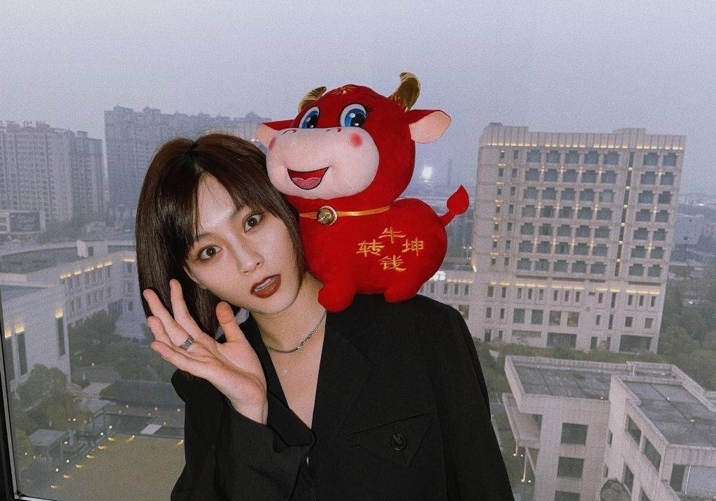 《唐探》中的黑客kiko在《赘婿》中存在感这么低,网友:胖了_尚语贤_剧