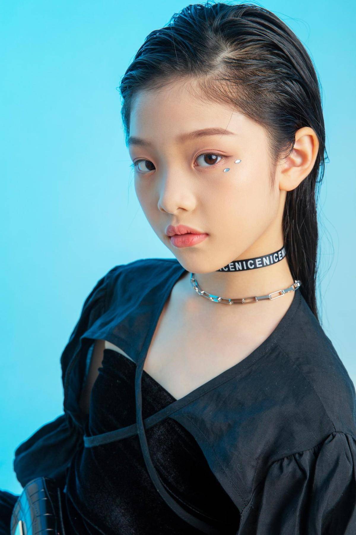 sz少儿时尚周暨第一秀场少儿超模大赛 代言人刘芯语 风采回顾_舞台