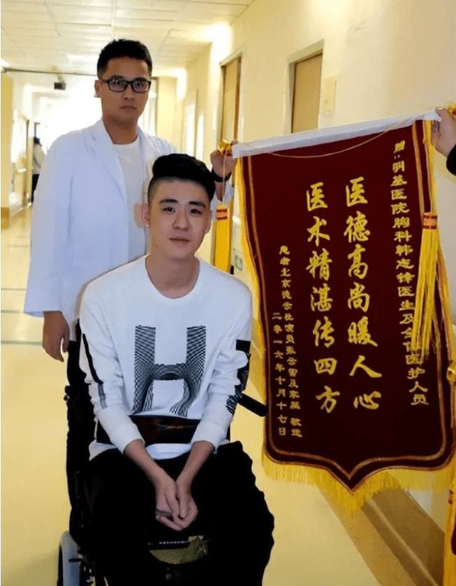 从相声界转战歌坛的张云雷,到底靠的是颜值还是实力?