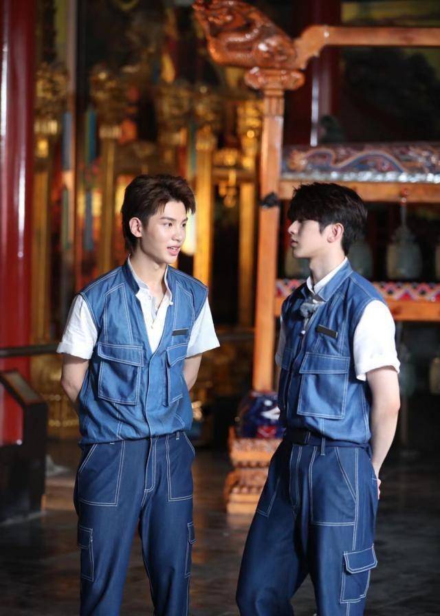 《遇见天坛》录制路透,迪丽热巴苗苗斗舞,蔡徐坤黄明昊见面热聊_节目