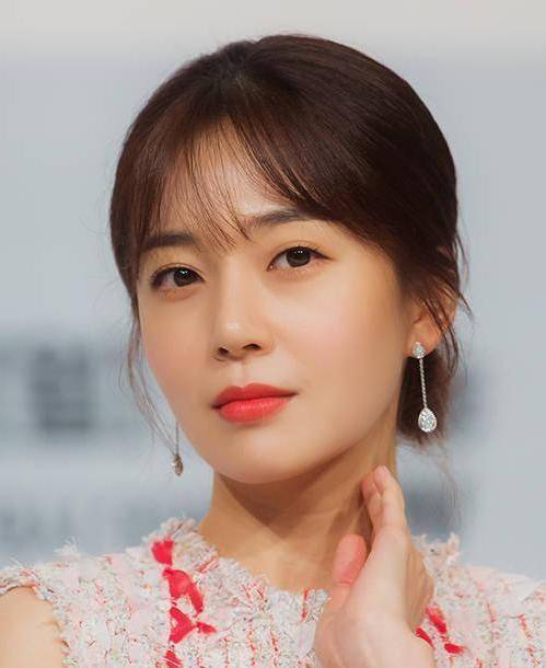 韩国十大单眼皮美女_演技_电视_影响力