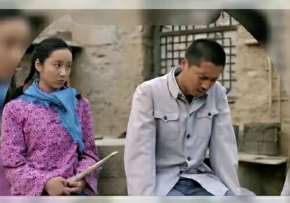 李秀莲虽是一个没文化的乡下姑娘,但她勤劳能干,踏实勇敢,一步一个