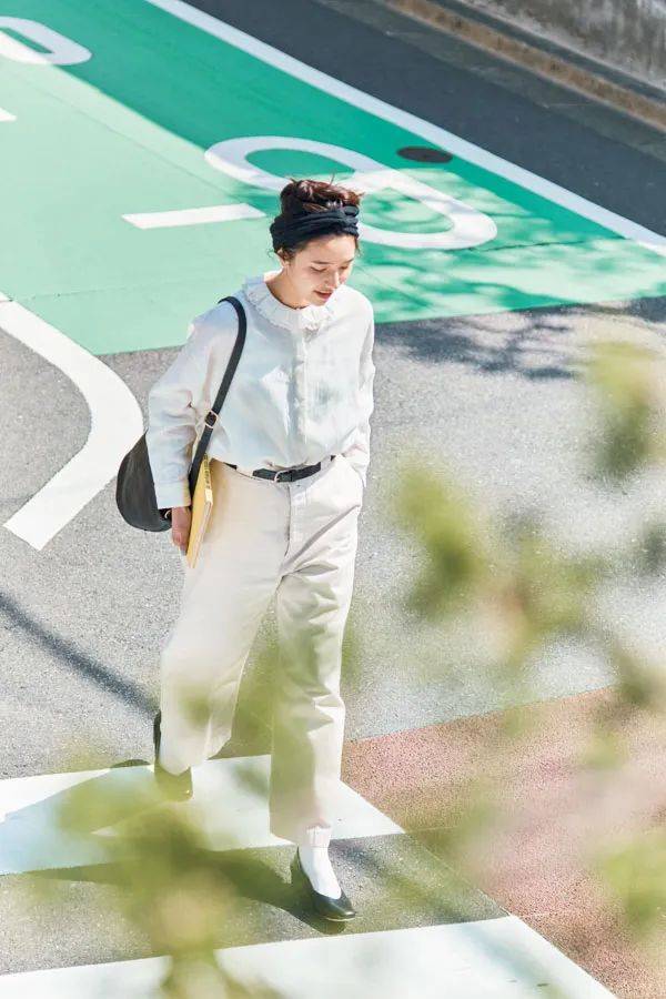 自然系穿搭的关键,不就是罗曼蒂克plus嘛!