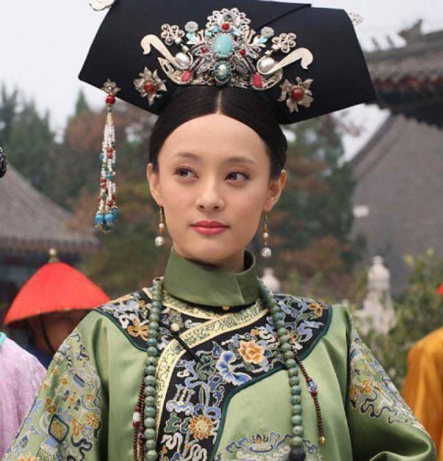 《甄嬛传》中,甄嬛为何支持四阿哥登基,而不是支持六阿哥呢?