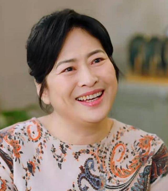 真没想到,这6位戏里土肥圆的"胖大婶",年轻时一个比一个好看_张芝华