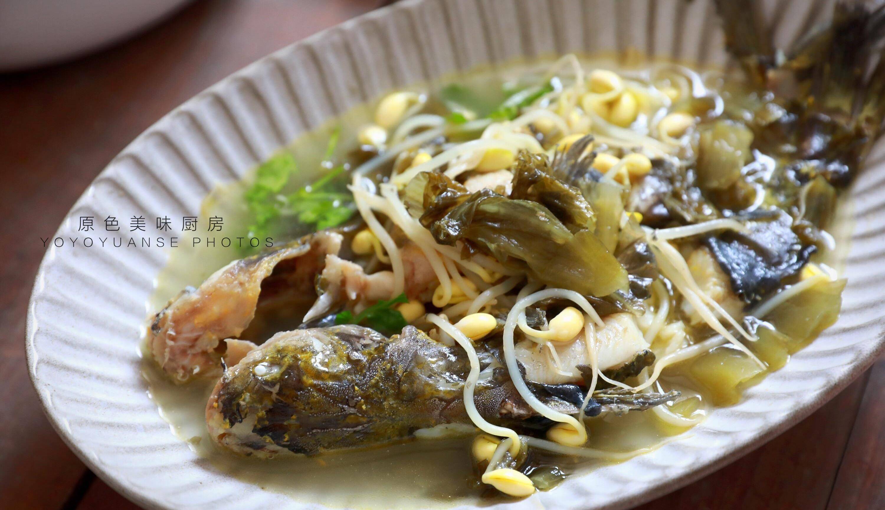 这鱼22一斤,不会吃鱼的人都喜欢,鱼刺少又鲜美_黄豆芽_泥土_胡椒粉