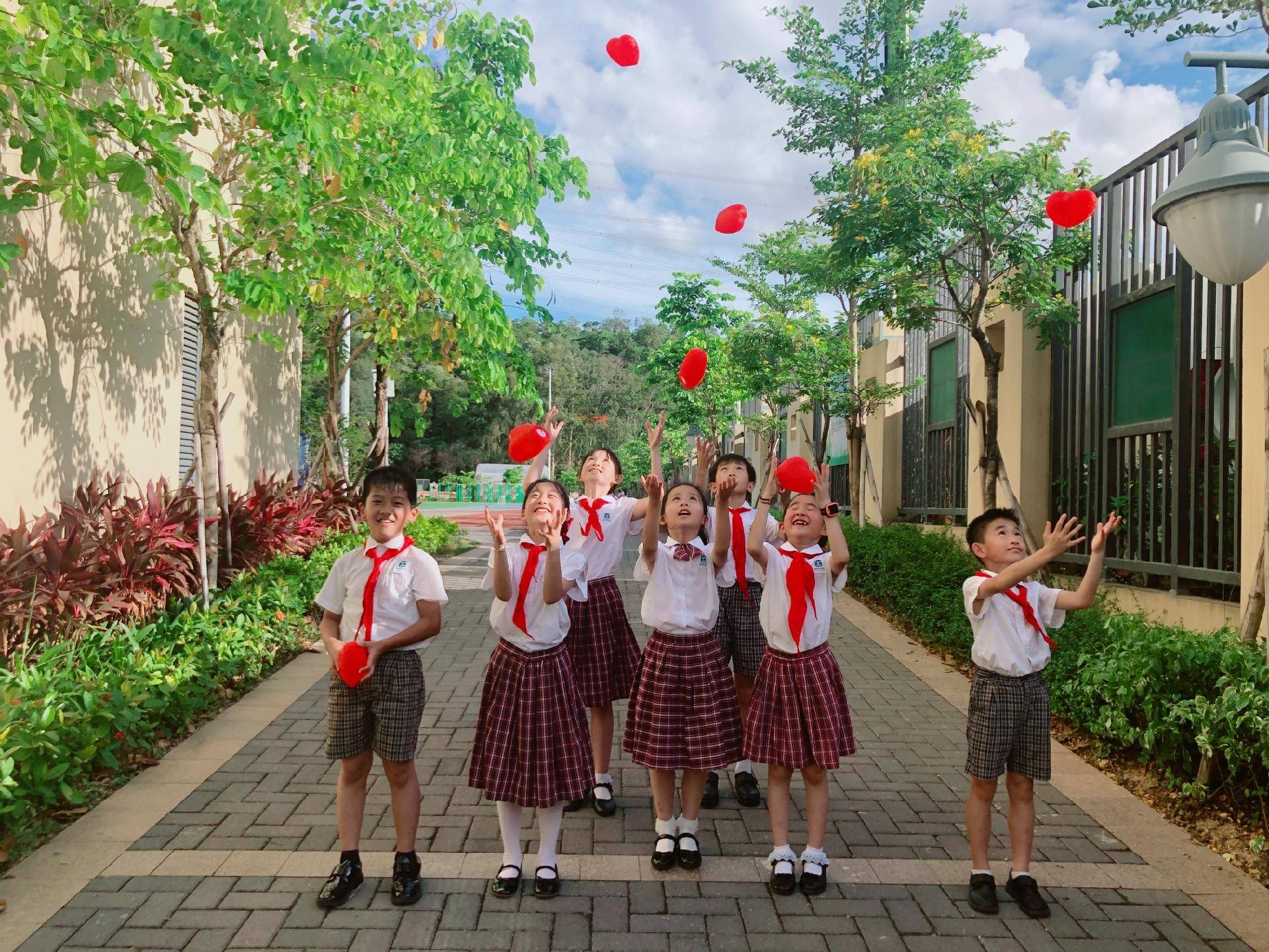 【校长寄语】深圳罗湖区教科院附属学校:让花儿绽放各自的美丽_办学