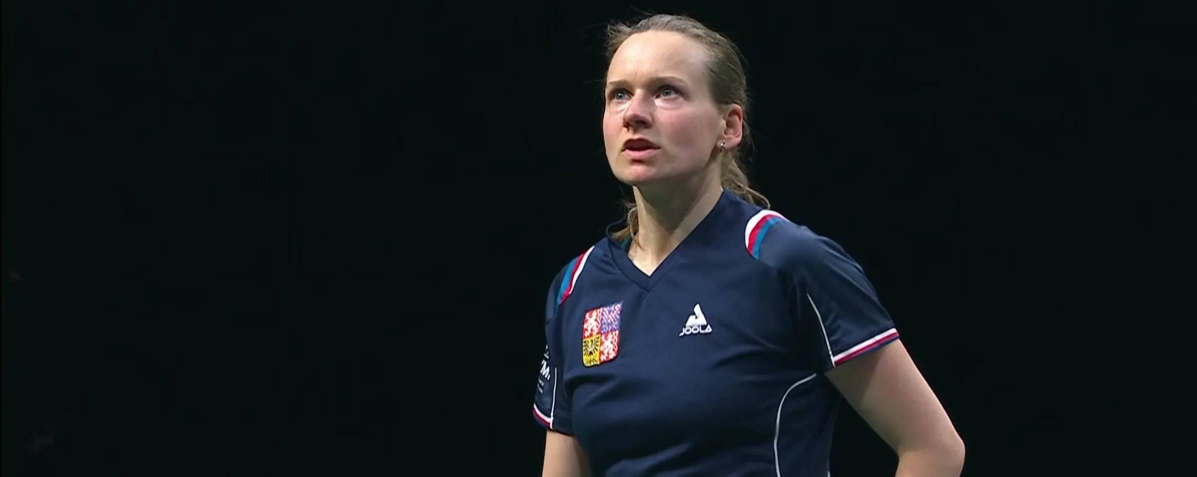 王曼昱横扫马特洛娃晋级女单32强!_比赛_开局_局点