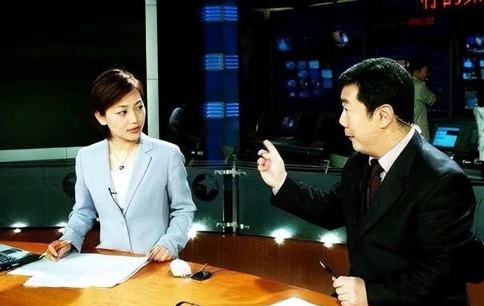 主持人劳春燕:与丈夫分居15年,孕期坚持主持,她过得幸福吗?