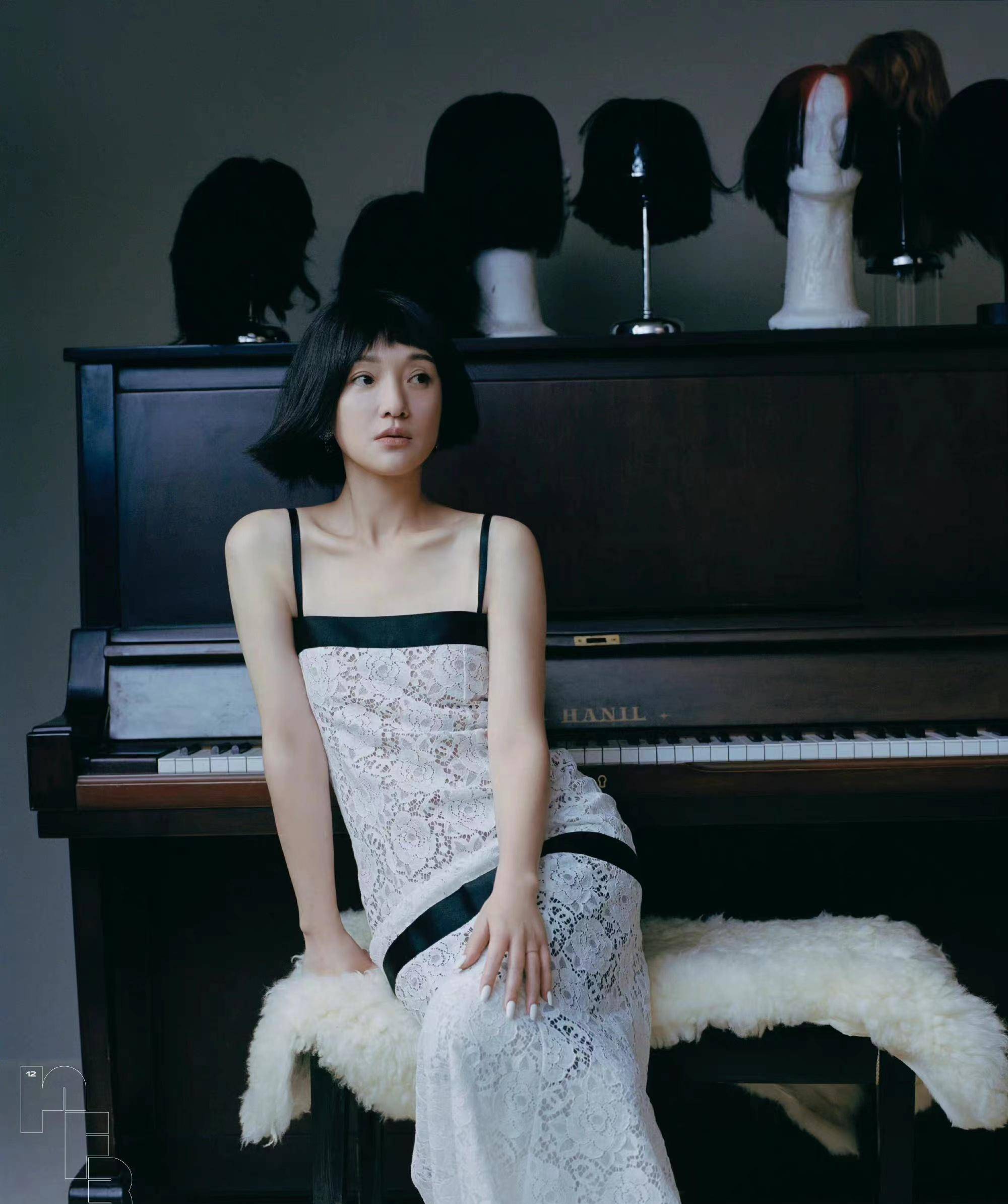 48岁周迅气质在娱乐圈中独一份!