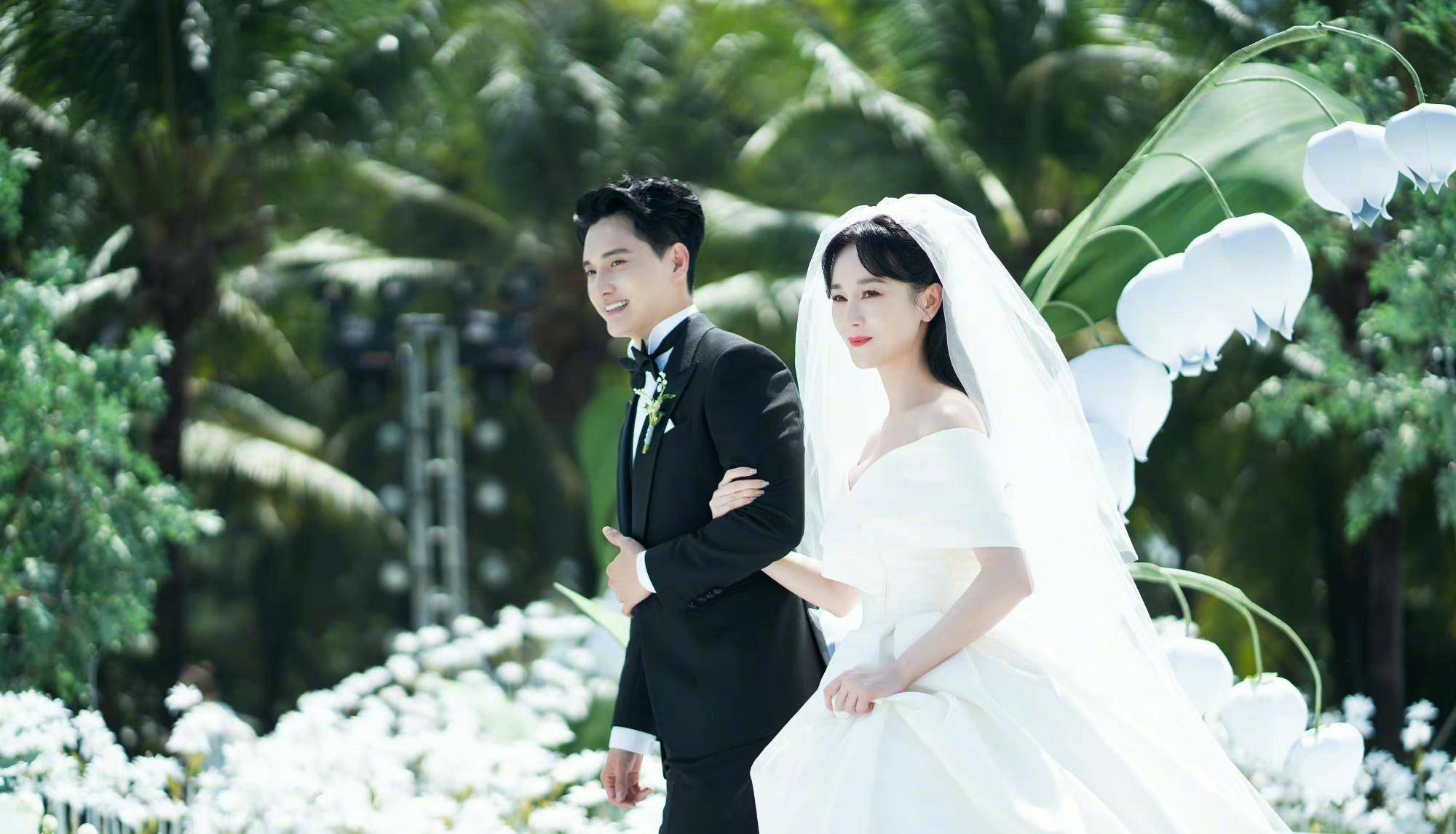 《夏家三千金》上映11年后,三大女主已成人妻,其中两人嫁国外人_唐嫣