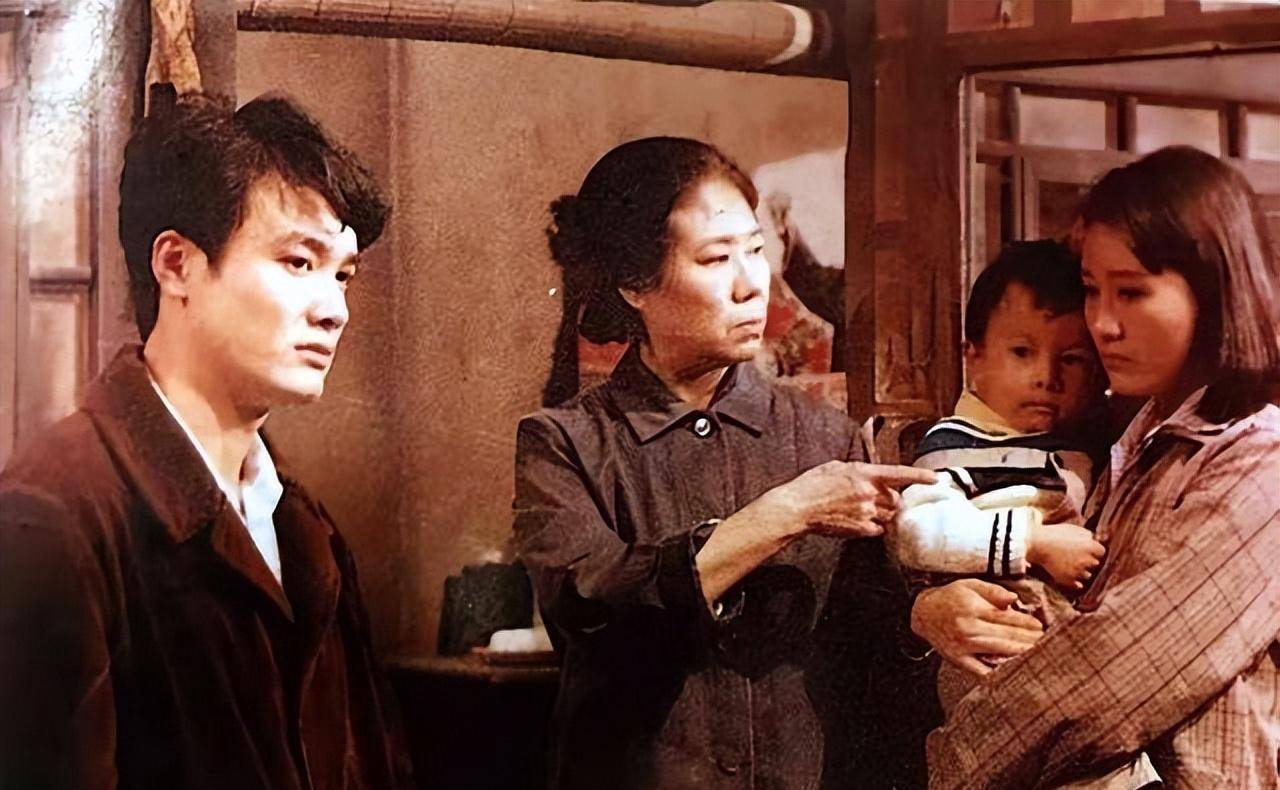 孙松:26岁爆红却无戏拍,与侯继林恩爱23年,最大遗憾是没有孩子_韩影