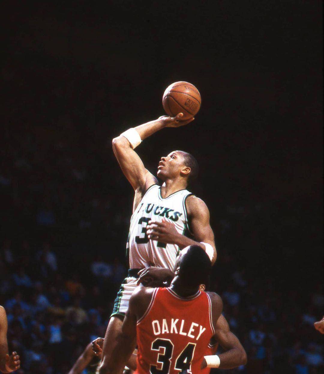 特里·卡明斯(terry cummings,1961年3月15日-),出生于伊利诺伊州